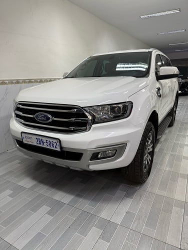 Ford Everest 2021