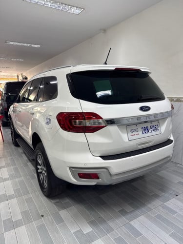 Ford Everest 2021