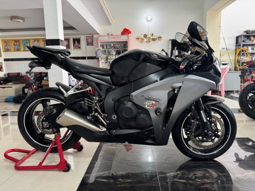Honda CBR1000RR 2011 full tax paper