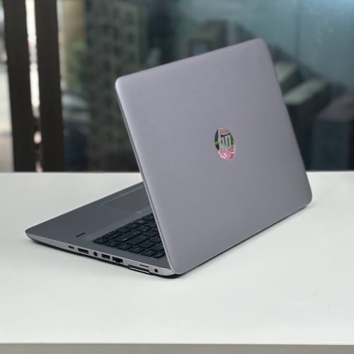 HP EliteBook 745 G4