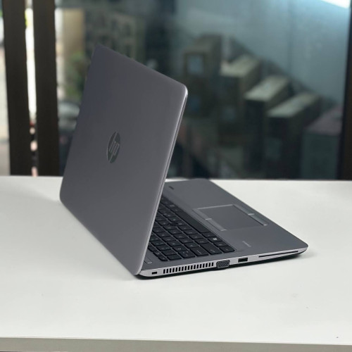 HP EliteBook 745 G4