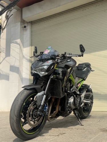 Kawasaki Z900