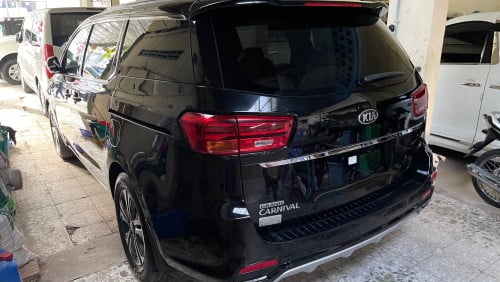 Kia Carnival 2020 first owner buy New Urgent sale!!!