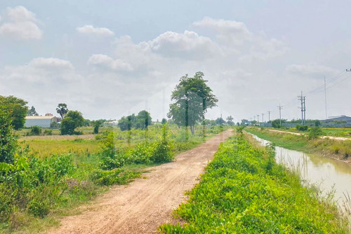 Land for sale near ISI Industrial Park along 32m wide road