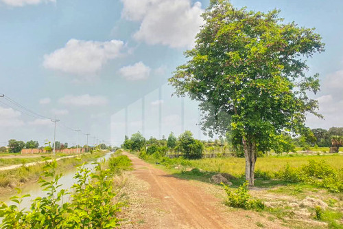Land for sale near ISI Industrial Park along 32m wide road
