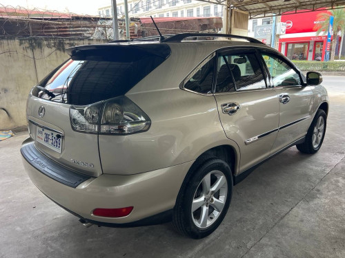 Lexus 2004 Half Full ថ្មីណាស់