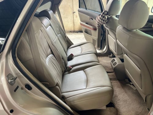 Lexus 2004 Half Full ថ្មីណាស់