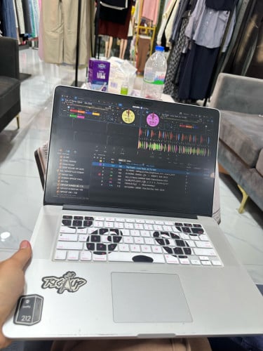 MacBook 2015 15inch core7 ram16G
