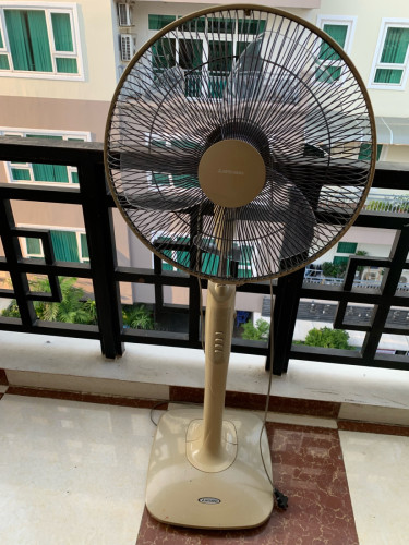 Mitsubishi Fan for sale