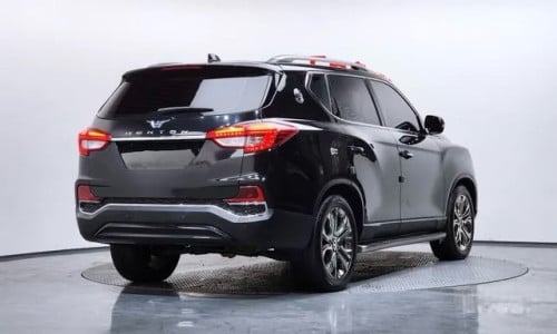 Rexton SUV 2018