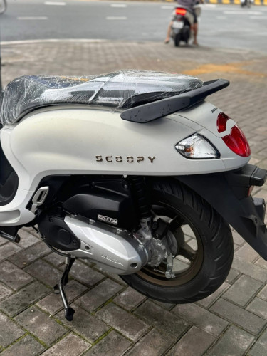 SCOOPY 2750