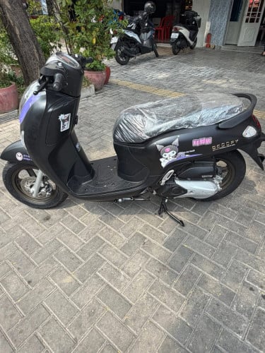 SCOOPY 2750