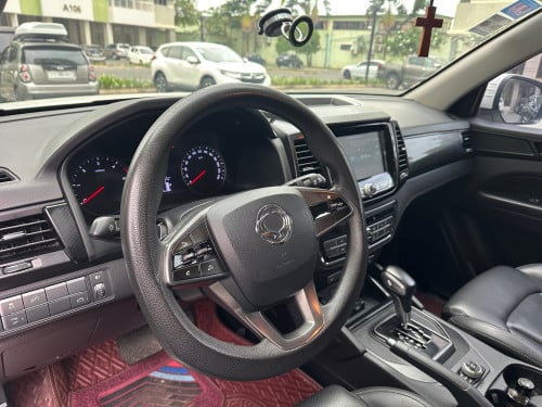 Ssangyong Rexton sports