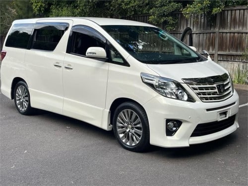 Toyota alphard 2010 with FULL INSURANCE