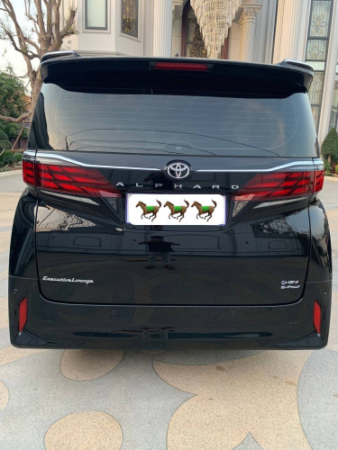 Toyota Alphard 2024