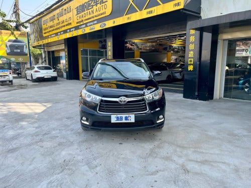 TOYOTA Highlander Limited 2015 7កៅអី
