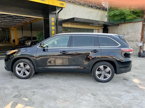 TOYOTA Highlander Limited 2015 7កៅអី