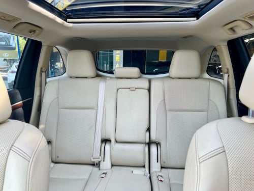 TOYOTA Highlander Limited 2015 7កៅអី