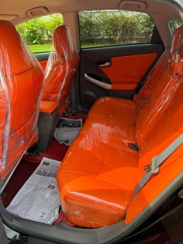 Toyota Prius 010 ឡានមូល ក្រដាស់ពន្ធ
