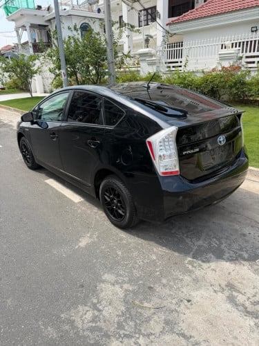 Toyota Prius 010 ឡានមូល ក្រដាស់ពន្ធ