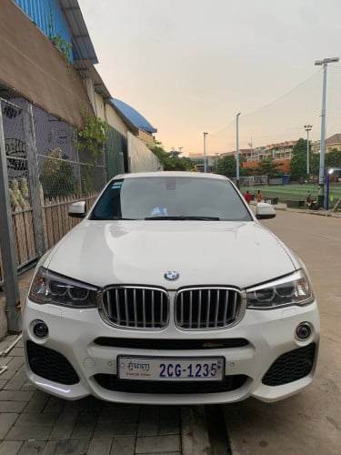 ជួលCar for rent租車Toyota Yaris cross 2024 & BMW X4 2025