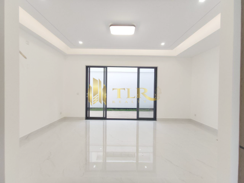 Villa Queen For Sale