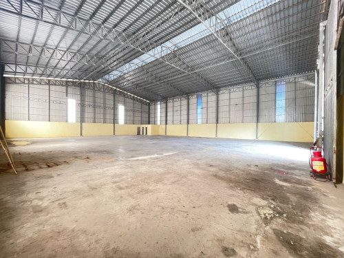 Warehouse for rent