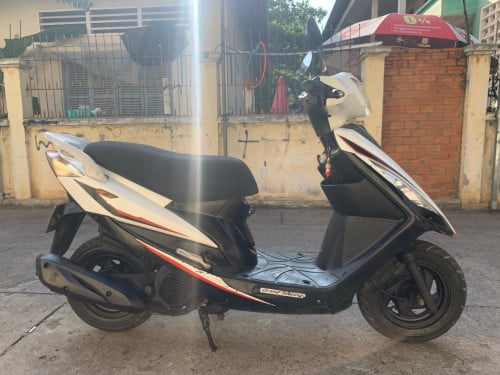 ម៉ូតូលក់