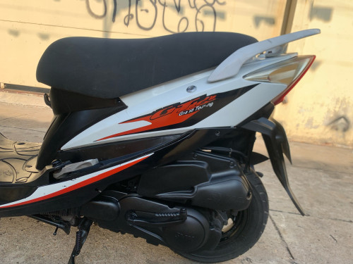 ម៉ូតូលក់