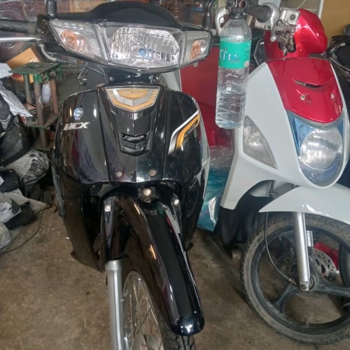 ហាង លឹម ហ៑ួរ មានសេវ៉ាបង់រំលួស ទិញដាច់ វៃដូរ ទាំងម៉ូតូថ្មី១តឹក