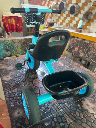 សៀមរាប លក់កង់កូនក្មេង