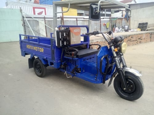 កង់បីលក់មួយទឹកខ្នាតតូចល្មមកំលាំង130ccធុងទឹក2នៅថ្មីណាស់