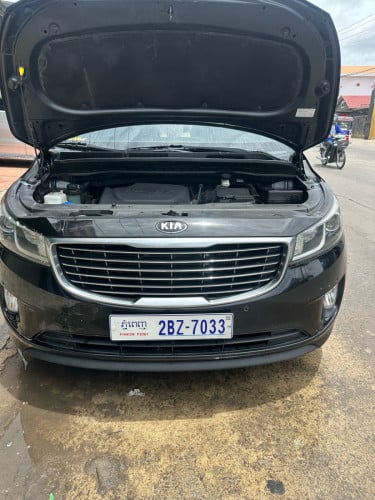 KIA CARNIVAL ឆ្នាំ2016 ឡានថ្មីស្អាត 18500$ចចារ