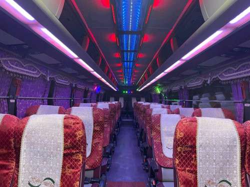ឡានក្រុង45កៅអីសំរាប់ជួលដំណេីរកំសាន្ត