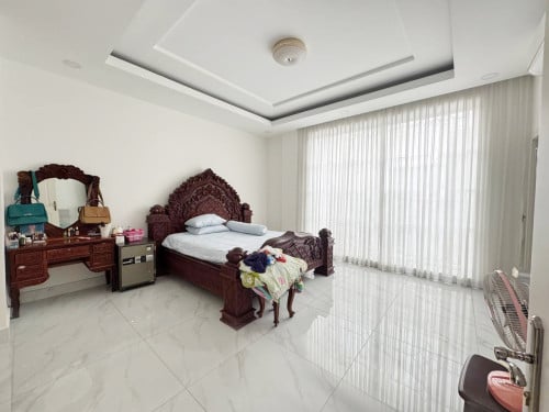 វីឡាឃ្វីនជួល​ បុរីប៉េងហួត​ផ្លូវ60m | Queen Villa For Rent Borey Penghuoth St 60m
