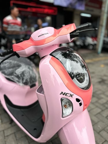 វៃដូរបង់រំលស់HONDA SCOOPYឆ្នាំ2026ថ្មីក្រុមហ៊ុន100%ស្មាតឃី