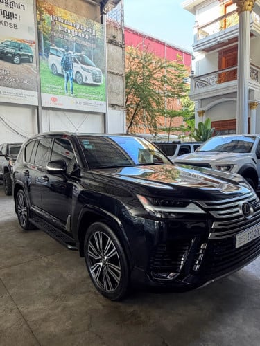 🚖 lexus LX600 turbo sport ឆ្នាំ2024
