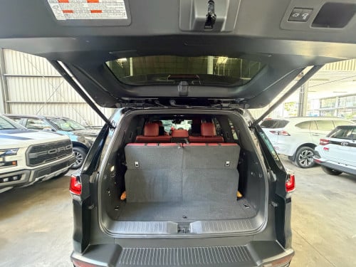 🚖 lexus LX600 turbo sport ឆ្នាំ2024