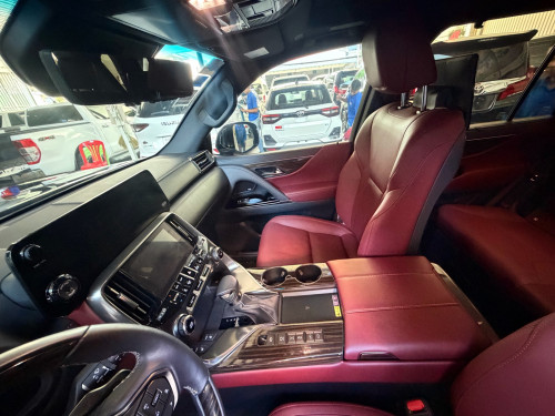 🚖 lexus LX600 turbo sport ឆ្នាំ2024