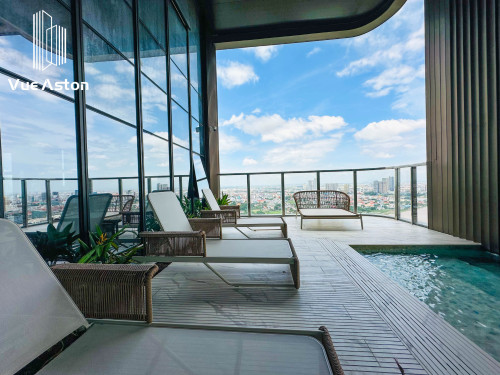 4 Bedroom Duplex Vue Aston Condo