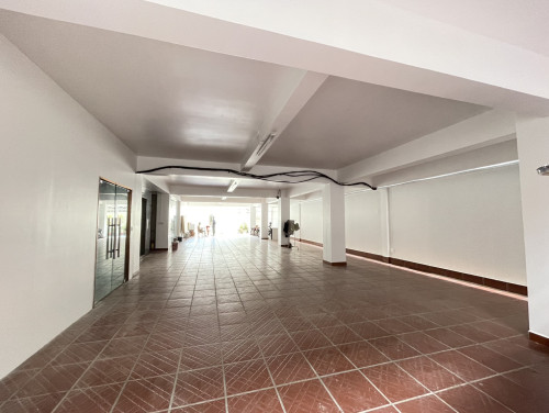 Apartment building for rent near Russian market អគារសម្រាប់ជួល នៅជិតផ្សារទួលទំពូង