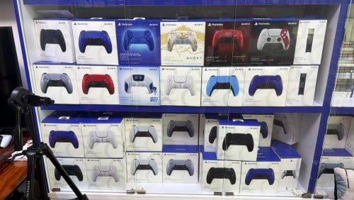 DualSense wireless controller PS5