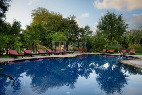 Grand Hotel For Rent In Siem Reap / អូតែលជួលក្នុងក្រុងសៀមរាប