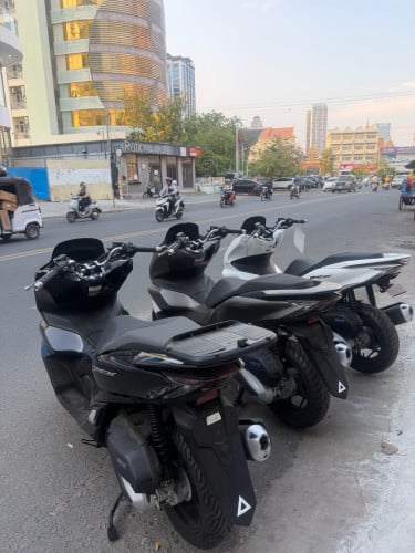 Honda PCX 2023  Japan ម៉ូតូ 100គីឡូជាង