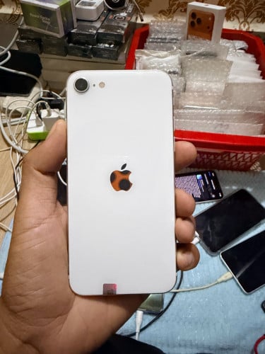 iPhone SE2 64GB សាណុំ​ហ្សុីន​ទាំងអស់​✅តួរ​ស្អាត​ខ្ចី99%
