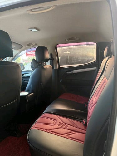 ISUZU D-MAX 2013