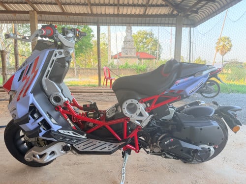 Italjet dragster Gresini edition2025