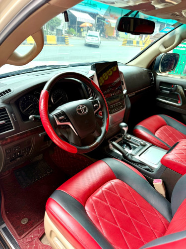 Landcruiser 2011ឡើង21 ខួប60 Fulloption ស្ពិចអារ៉ាប់