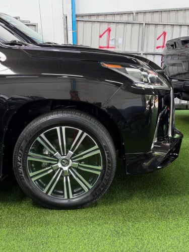 Lexus Lx570 MBS ( 2019 ) នៅថ្មីខ្លាំង​ , ថ្នាំហ្សុីន​មួយជុំ​ Plate…