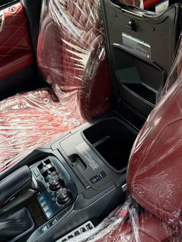 Lexus Lx570 MBS ( 2019 ) នៅថ្មីខ្លាំង​ , ថ្នាំហ្សុីន​មួយជុំ​ Plate…